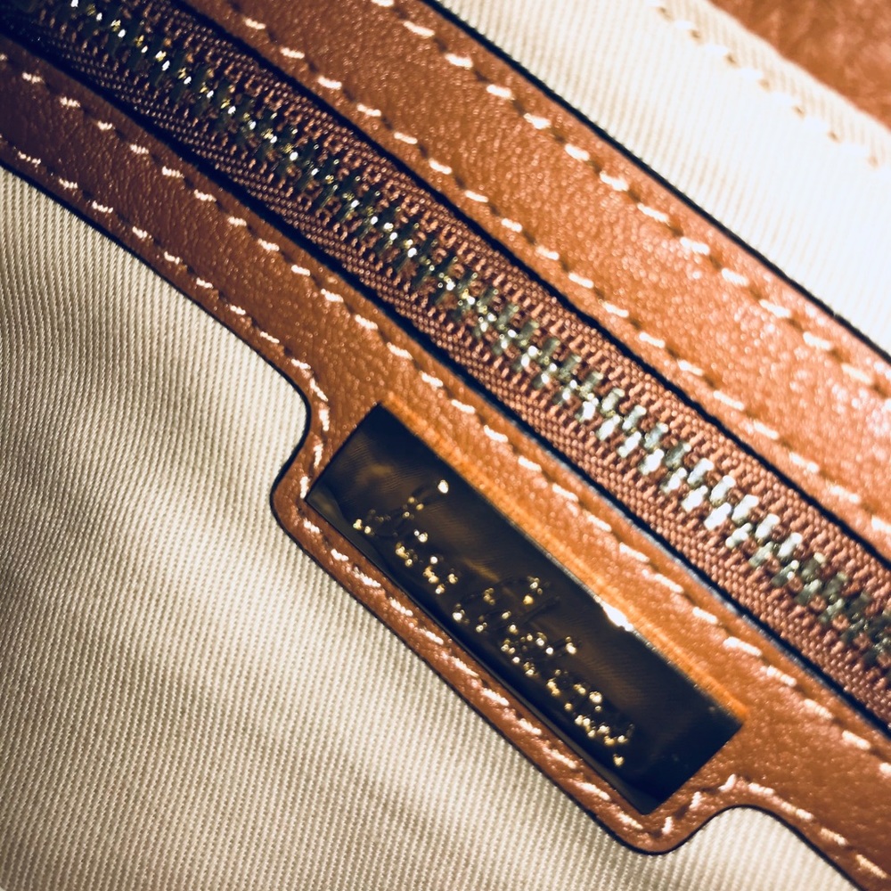 Sam Edelman Ryan Purse - Picture 3 of 6